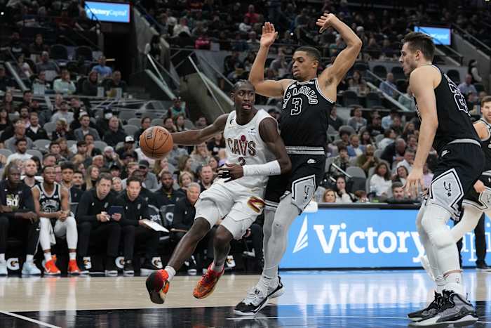 Caris LeVert Cavaliers Keldon Johnson